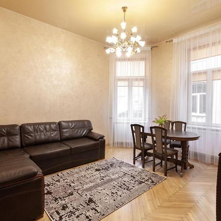Alfa Apartments Levytskoho Lviv Luaran gambar