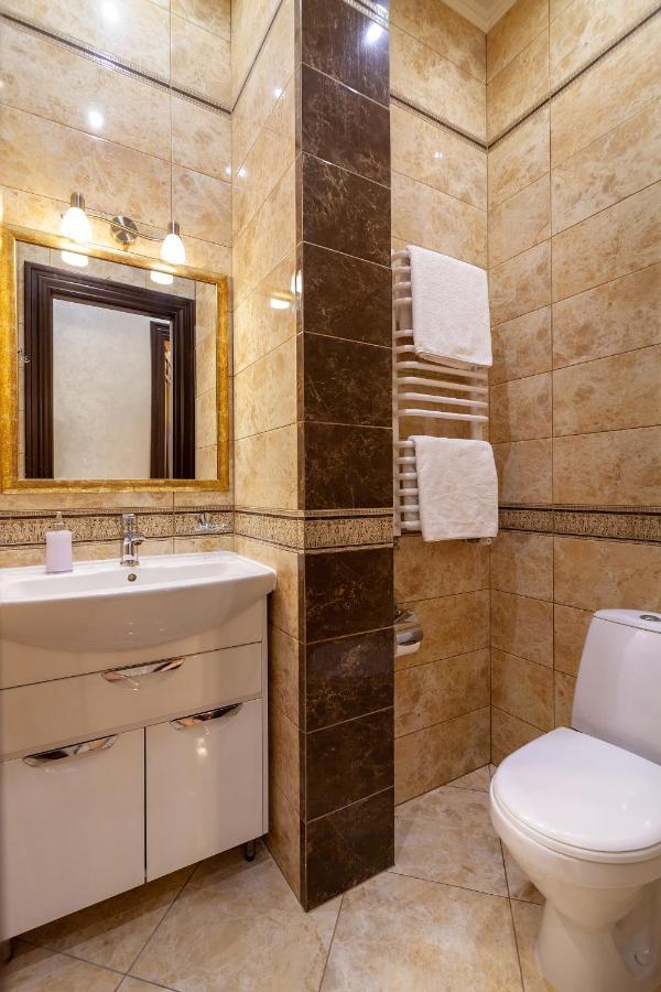 Alfa Apartments Levytskoho Lviv Luaran gambar