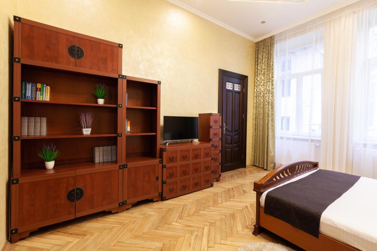 Alfa Apartments Levytskoho Lviv Luaran gambar