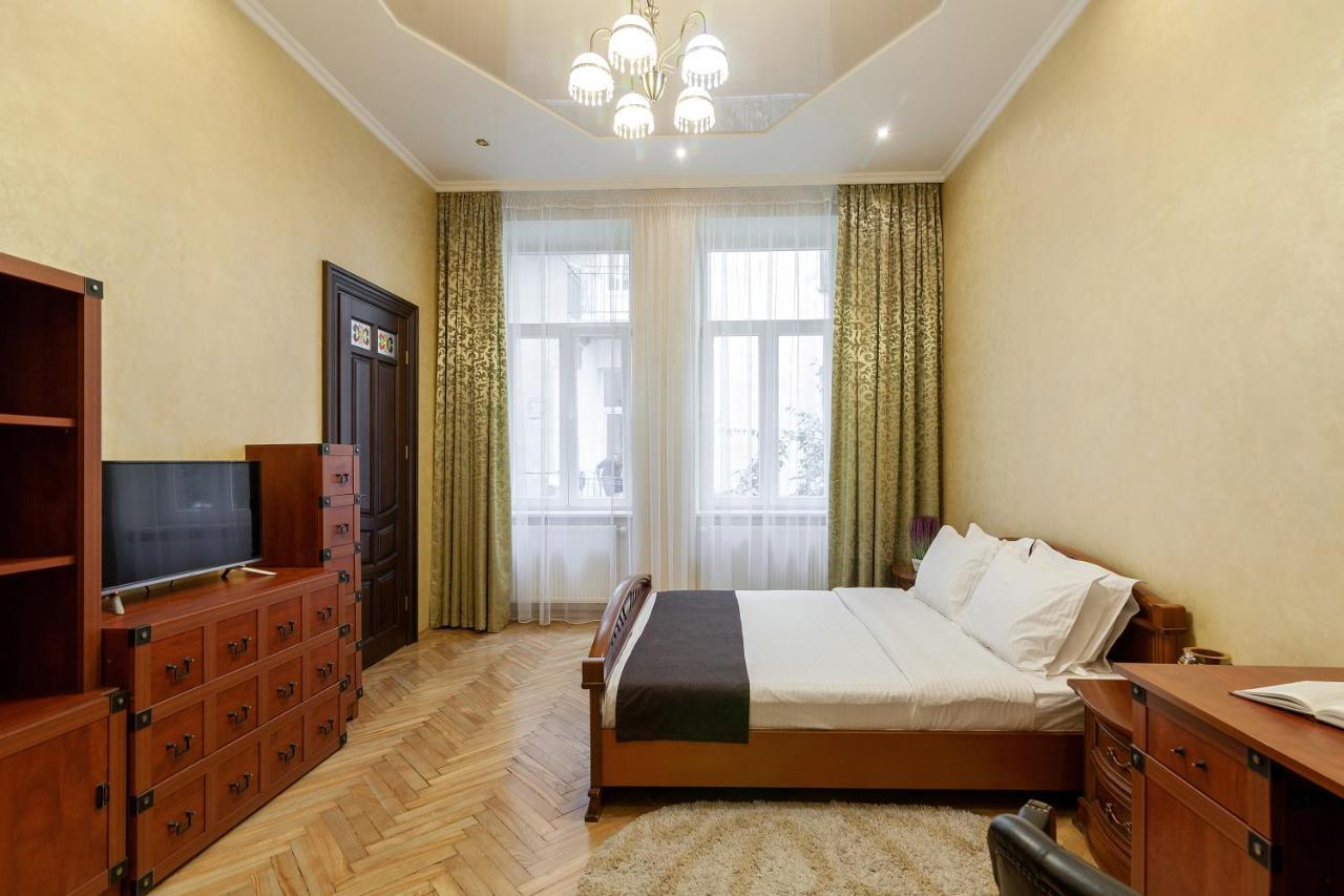 Alfa Apartments Levytskoho Lviv Luaran gambar